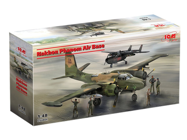 ICM 1/48 Nakhon Phanom Air Base Set (B-26K, O-2 Skymaster, Figures & Airfield Plates)