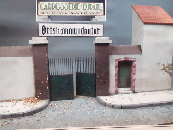 FoG Models 1/35 European Factory gates Diorama 320mm x 156mm
