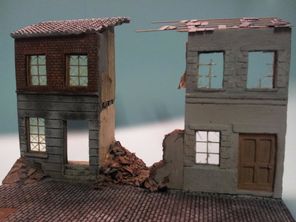 FoG Models 1/35 Scale Large WW2 Bombed Terrace Street diorama kit