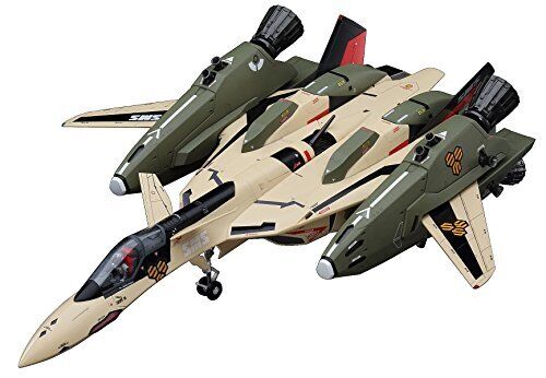 Hasegawa 1:72 MACROSS FRONTIER - VF-19EF/A Isamu Special Model Kit