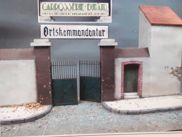 FoG Models 1/35 European Factory gates Diorama 320mm x 156mm