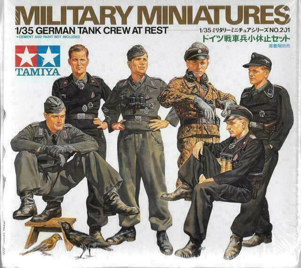 Tamiya 1/35 scale WW2 German Tank Crew at Rest panzer figures