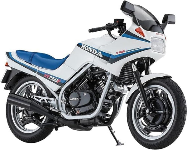 Hasegawa 1/12 Scale 1984 Honda VT250F (MC08) Motorbike Model Kit