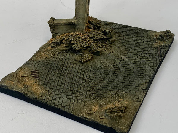 FoG Models 1/35 Scale Provincial Ruin Diorama. Walls and base