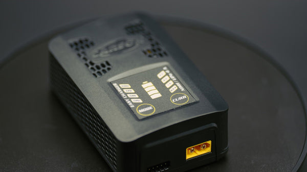 Carson RC Easy Charger NiMH/LiPo 4A Battery Chargers