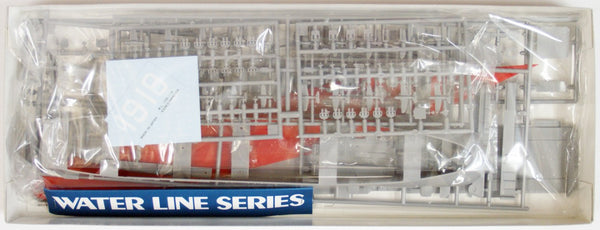Hasegawa 1:700 Scale WW2 US Navy Aircraft Carrier Essex ship model kit