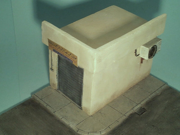 FoG Models 1/35 Scale Mid Eastern store diorama kit, building and base