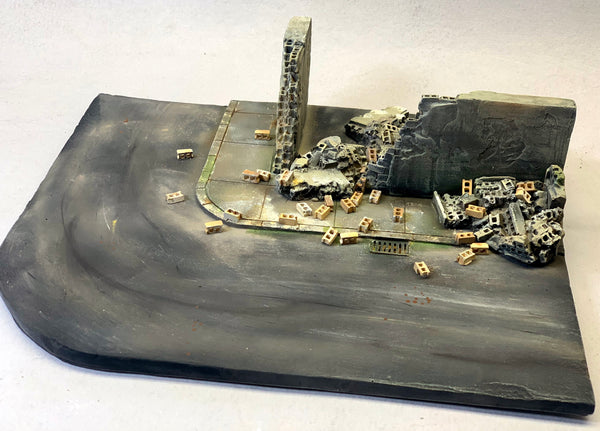 FoG Models 1/35 Scale Ruined wall 'Breached Compound' Diorama Base 280mm x 240mm