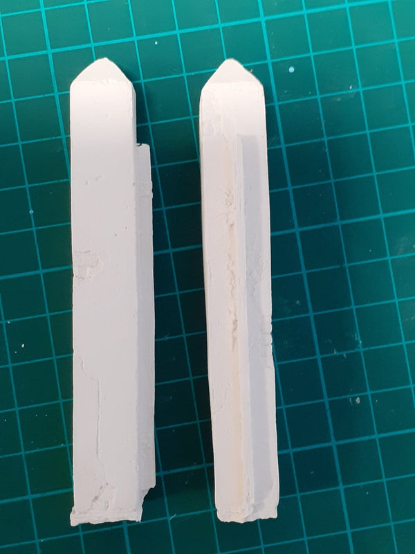 FoG Models 1/35 scale Stone Gate posts (Pack of 2) 95mm tall