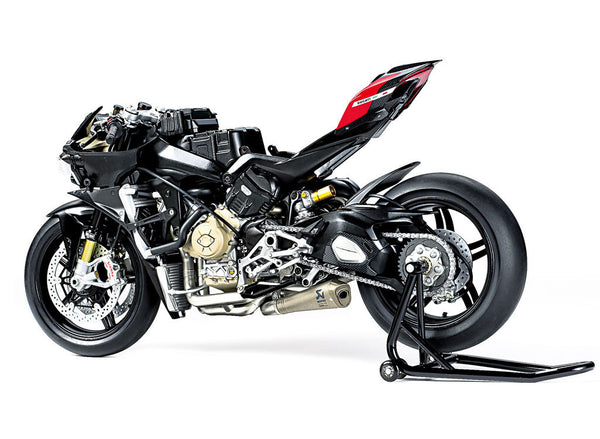 Tamiya 1/35 scale BIKES Ducati Superleggera V4 with Racing Kit motorbike model