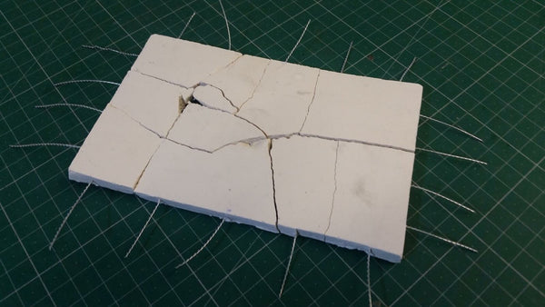FoG Models 1/35 Scale Bomb damaged Concrete slab with Rebar reinforcing 145mm x 90mm