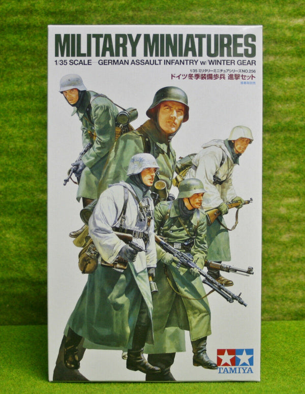 Tamiya 1/35 scale WW2 German Assault Infantry (Winter)