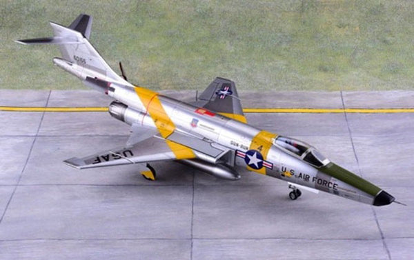 Kitty Hawk 1/48 Scale RF-101 C G/H Voodoo plane Model Kit