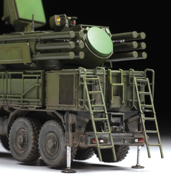 Zvezda 1/72 Russian self propelled anti aircraft system Pantsir S1 model kit