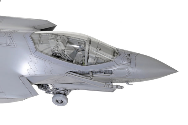 Tamiya 1/48 Scale Model Aircraft Kit Lockheed Martin F-35C Lightning II