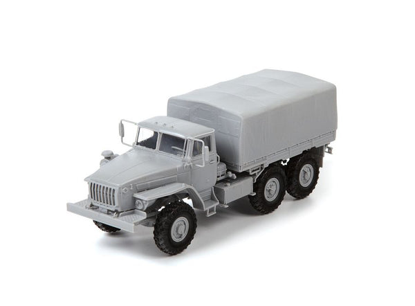 Zvezda 1/72 Russian Ural - 4320 Army Truck lorry model kit
