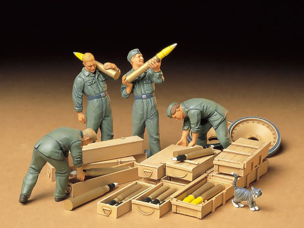 Tamiya 1/35 scale WW2 German Tank Ammo-Loading Crew