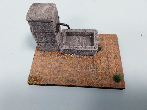FoG Models 1/35 scale Old water well #3 trough and base diorama kit