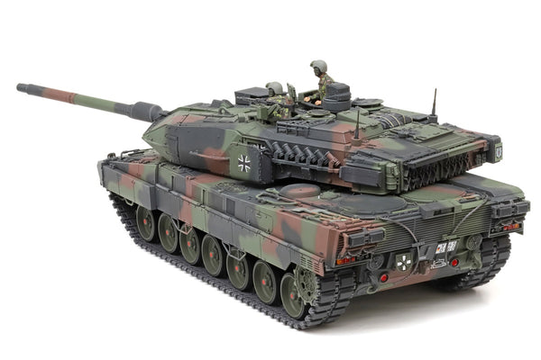 Tamiya 1/35 Leopard 2 A7V MBT tank model kit