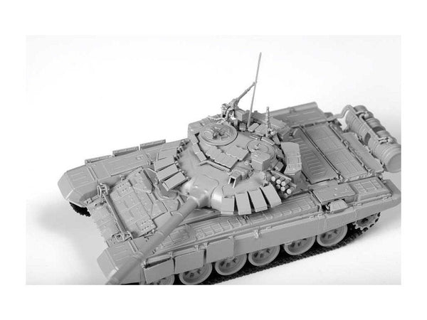 Zvezda 1/72 Rusian T-72 B3 Main Battle Tank
