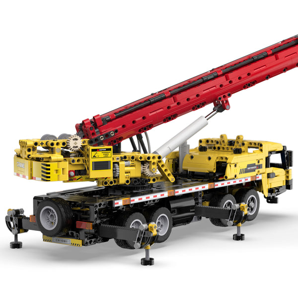 Cada CONSTRUCTION & FARM Full function mobile crane - 1831pcs building block kit