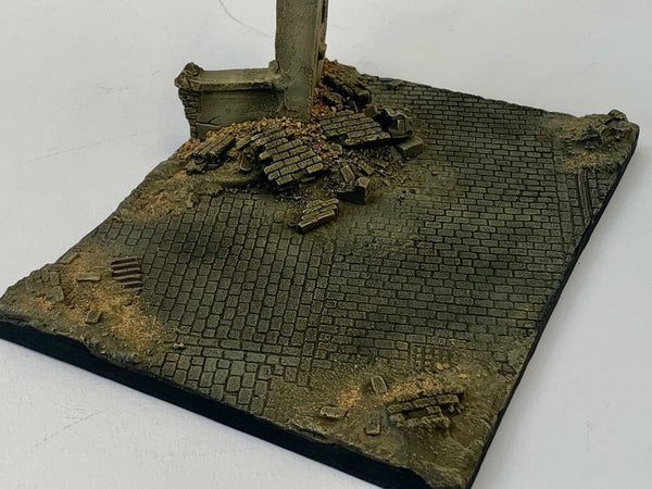 FoG Models 1/35 Scale Provincial Ruin Diorama. Walls and base
