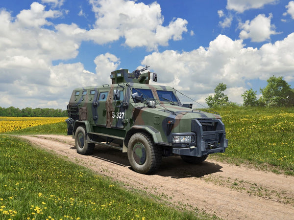 ICM 1/35 Kozak-2' Ukrainian National Guard NEW
