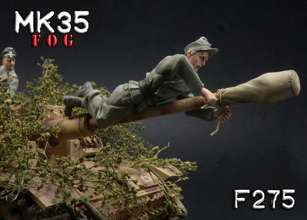 MK35 FoG models 1/35 scale resin model kit WW2 German Stug III Crew Contains a single figure. Muzzle cover included.