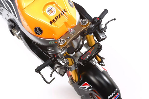 TAMIYA 1/12 Scale BIKES REPSOL HONDA RC213V'14 motorbike model kit