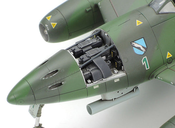 TAMIYA 1/48 AIRCRAFT WW2 German plane Me262 A-1A model kit