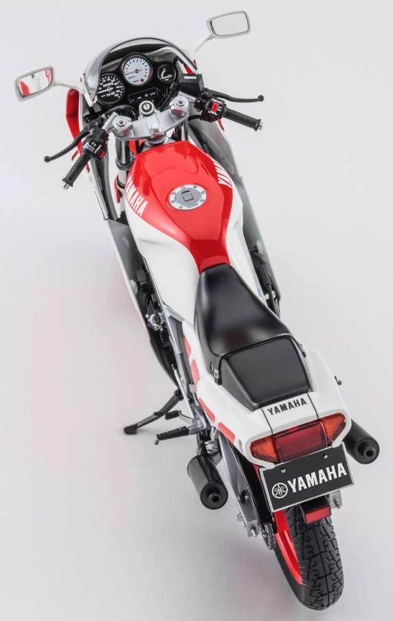 Hasegawa 1:12 scale Yamaha TZR250 motorbike model kit