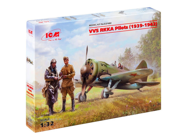 ICM 1/32 WW2 VVS RKKA Pilots (1939-1942) (3 figures)