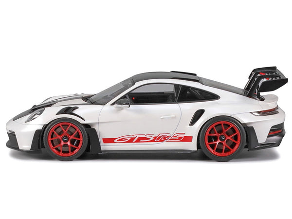 Tamiya 1/24 scale CARS Porsche 911 GT3 RS (992) car model kit
