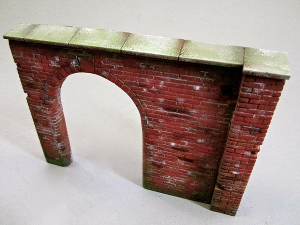 FoG Models 1/35 scale Farmyard Entrance #1 wall section