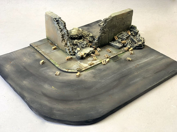 FoG Models 1/35 Scale Ruined wall 'Breached Compound' Diorama Base 280mm x 240mm