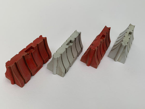 FoG Models 1/35 scale road way barriers set of 4 models