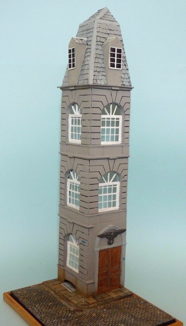 FoG Models 1/35 Scale 'The Paris Office' Building and base Diorama set