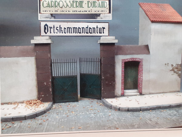 FoG Models 1/35 European Factory gates Diorama 320mm x 156mm