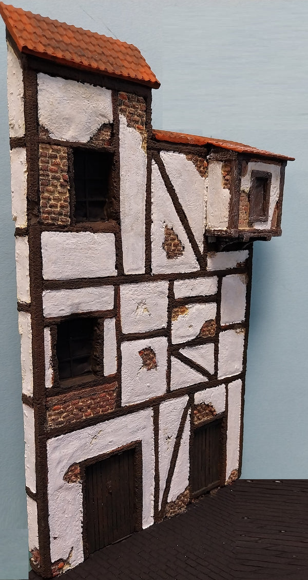 FoG Models 1/35 Scale Medieval European timber framed town house facade