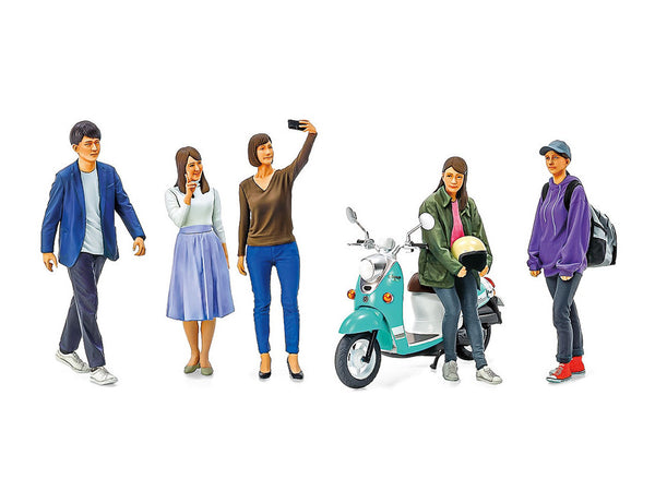 Tamiya 1/24 Scale CAMPUS FRIENDS II MODERN FIGURES