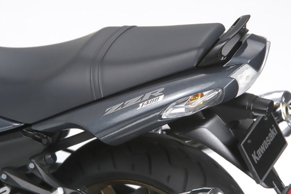 TAMIYA 1/12 Scale BIKES KAWASAKI ZZR1400 motorbike model kit