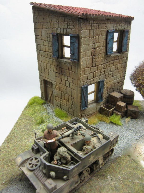 FoG Models 1/35 Scale Country Farmhouse Diorama model kit