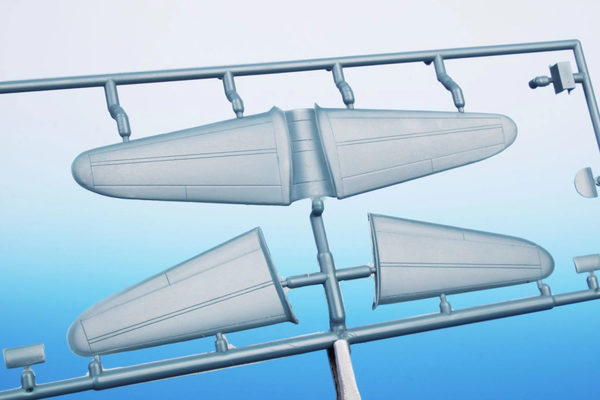 Special Hobby 1/72 Scale WW2 German Heinkel He 178 V-2 'First Jet Plane in the World' 1/72