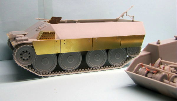 Thunder Model 1/35 WW2 German Gepanerter Mannschatfstransportwagen Katzchen
