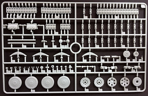 Thunder Model 1/35 WW2 German Bergepanzer Hetzer with 2cm Flak Early