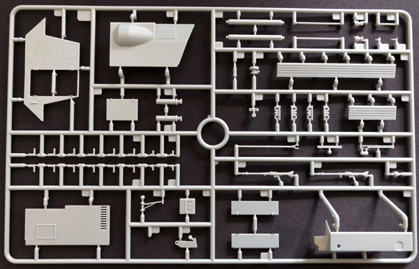 Thunder Model 1/35 WW2 German Gepanerter Mannschatfstransportwagen Katzchen