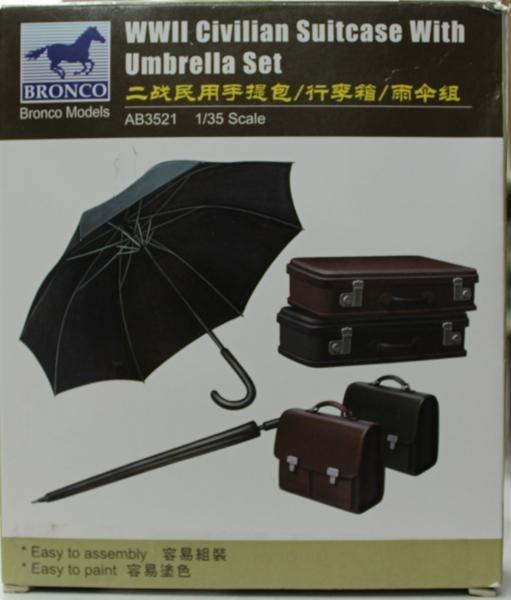 1/35 Scale WWII Civilian Suitcase with Umbrella Set