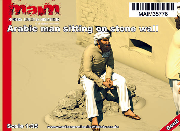 MaiM 1/35 scale 3D printed  Arabic Man sitting on stone wall / 1:35