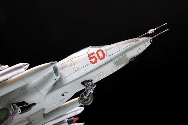 Zvezda 1/48 Soviet Attack Aircraft Su-25 