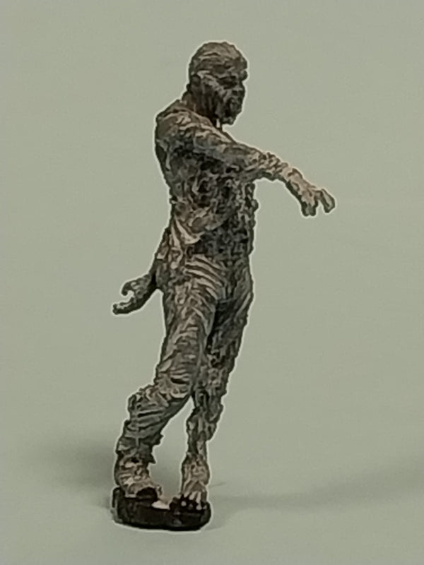 1/35 Scale resin model kit Zombie Walker #1